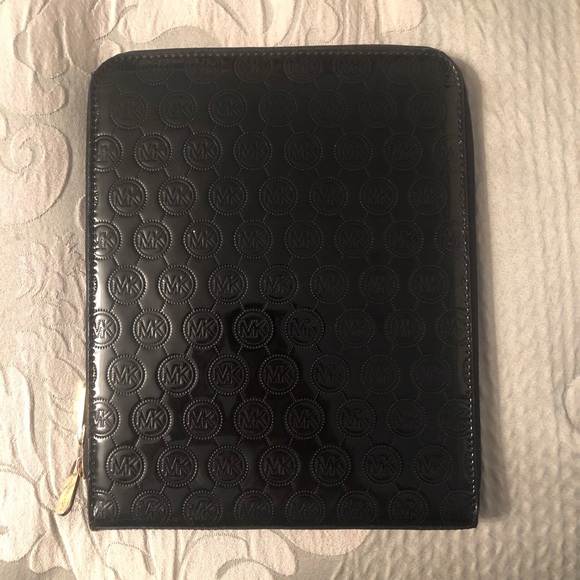 Michael Kors iPad/tablet case - Picture 3 of 3